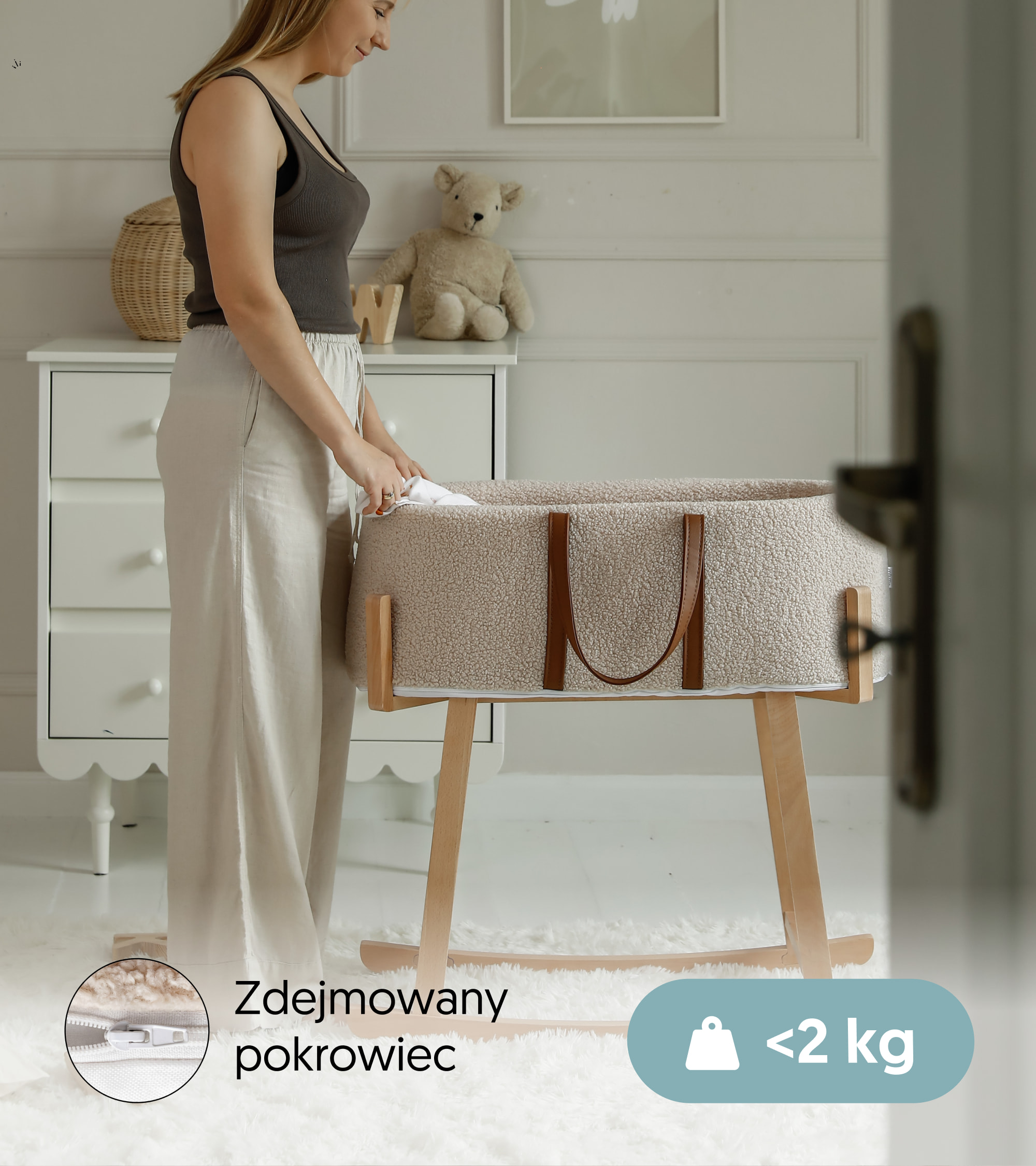 Kosz Mojżesza Teddy Latte z oznaczeniami zdejmowanego pokrowca i wagi poniżej 2 kg.