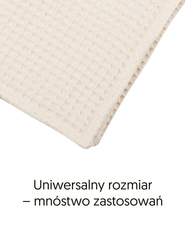 Detal tkaniny i wykończenia produktu: pieluszki bawełniane beżowe Mlumo.