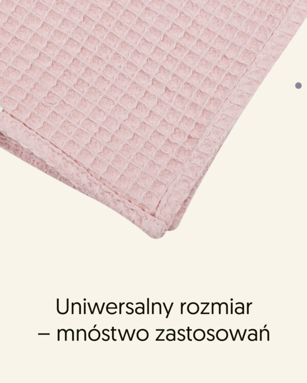 Detal tkaniny i wykończenia produktu: pieluszki bawełniane różowe Mlumo.