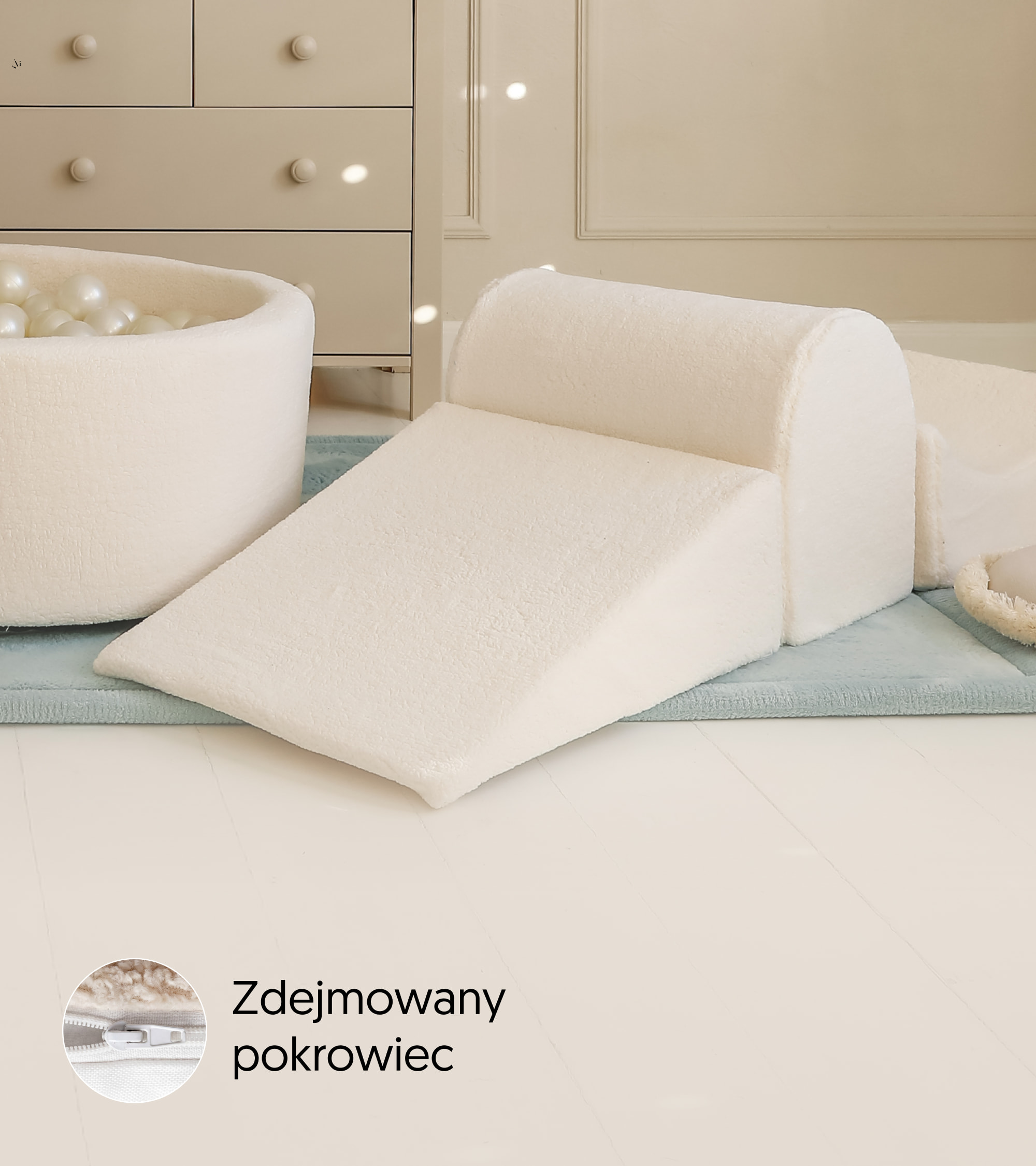 Moduły Alto Teddy Cloud oraz oznaczenie zdejmowanego pokrowca na planszy materiałowej.